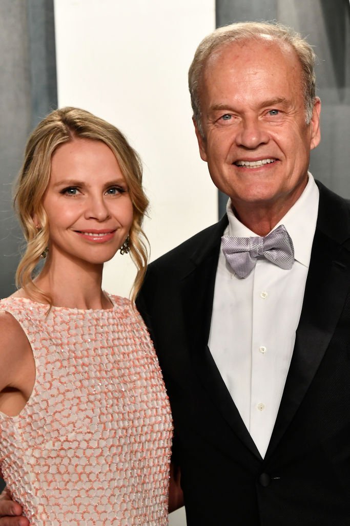 Kelsey Grammer et Kayte Walsh assistent à la soirée des Oscars 2020 de Vanity Fair animée par Radhika Jones au Wallis Annenberg Center for the Performing Arts le 09 février 2020 | Photo : Getty Images