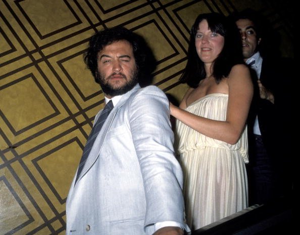 Actor John Belushi spotted out with his wife, Judy Jacklin on  July 27, 1978  | Photo: Getty Images