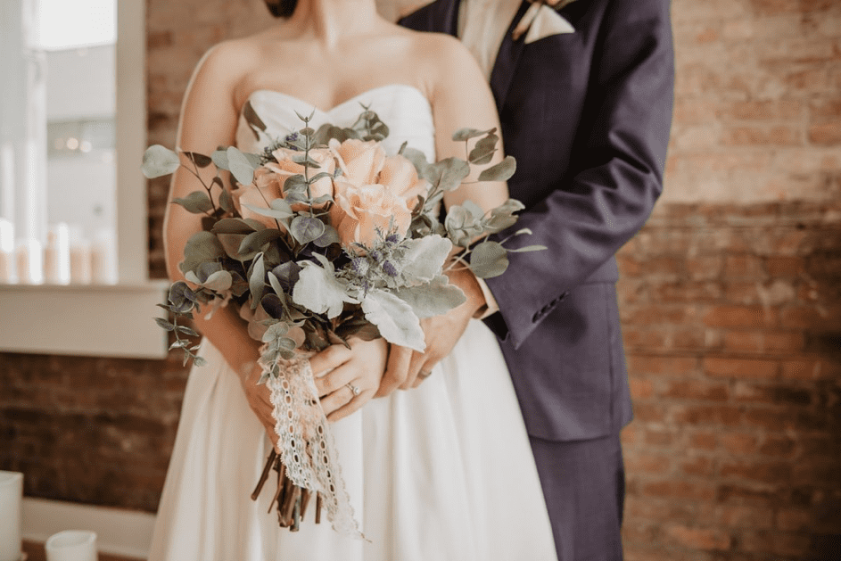 Sylvia heiratete einen anderen Mann als Lückenbüßer. | Quelle: Unsplash