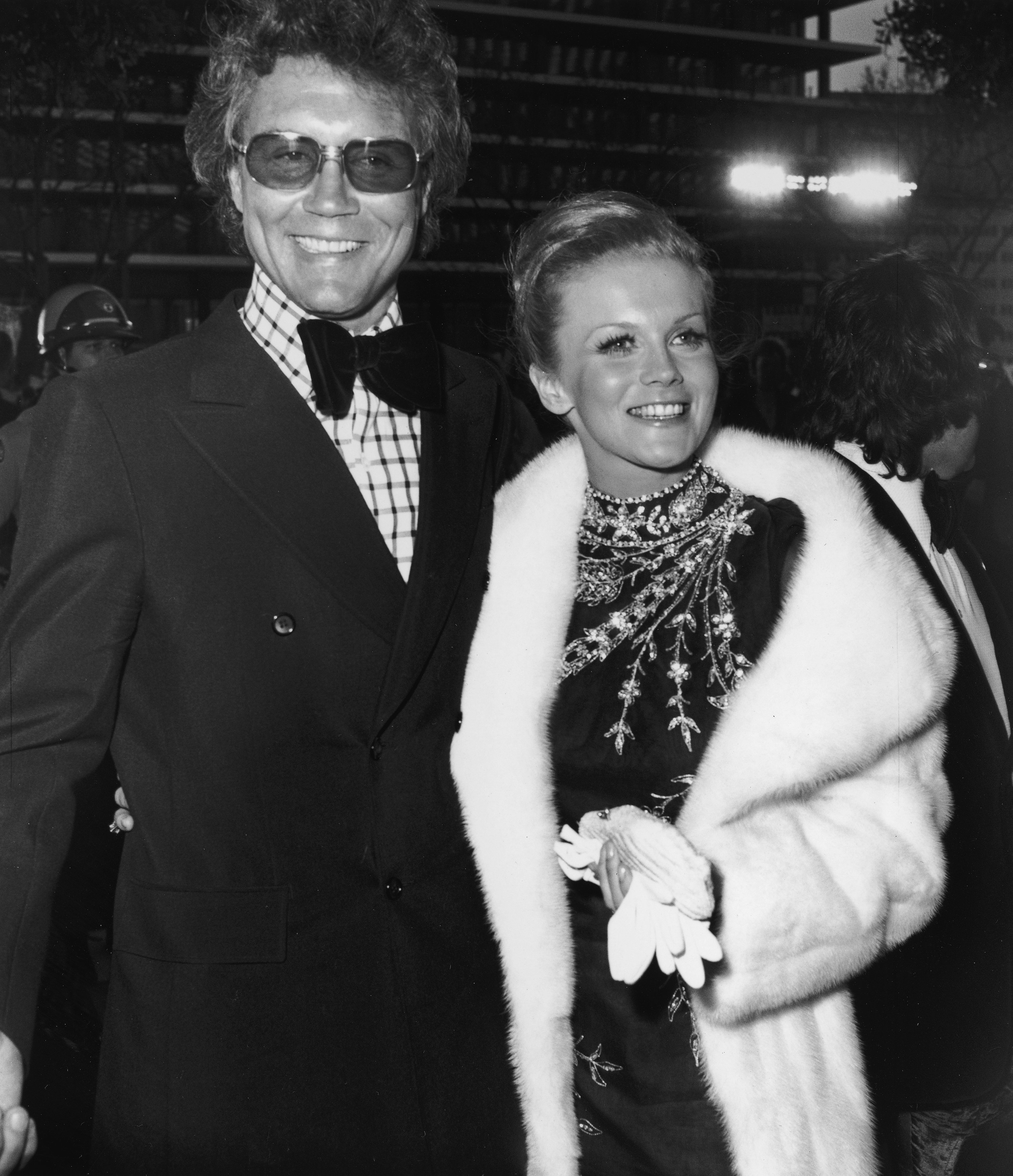  Swedish-born actor Ann-Margret and her husband, American actor Roger Smith, smile at the 44th Annual Academy Awards, Dorothy Chandler Pavilion, L.A. County Music Center, Los Angeles, California on April 10 1972 | Source: Getty Images