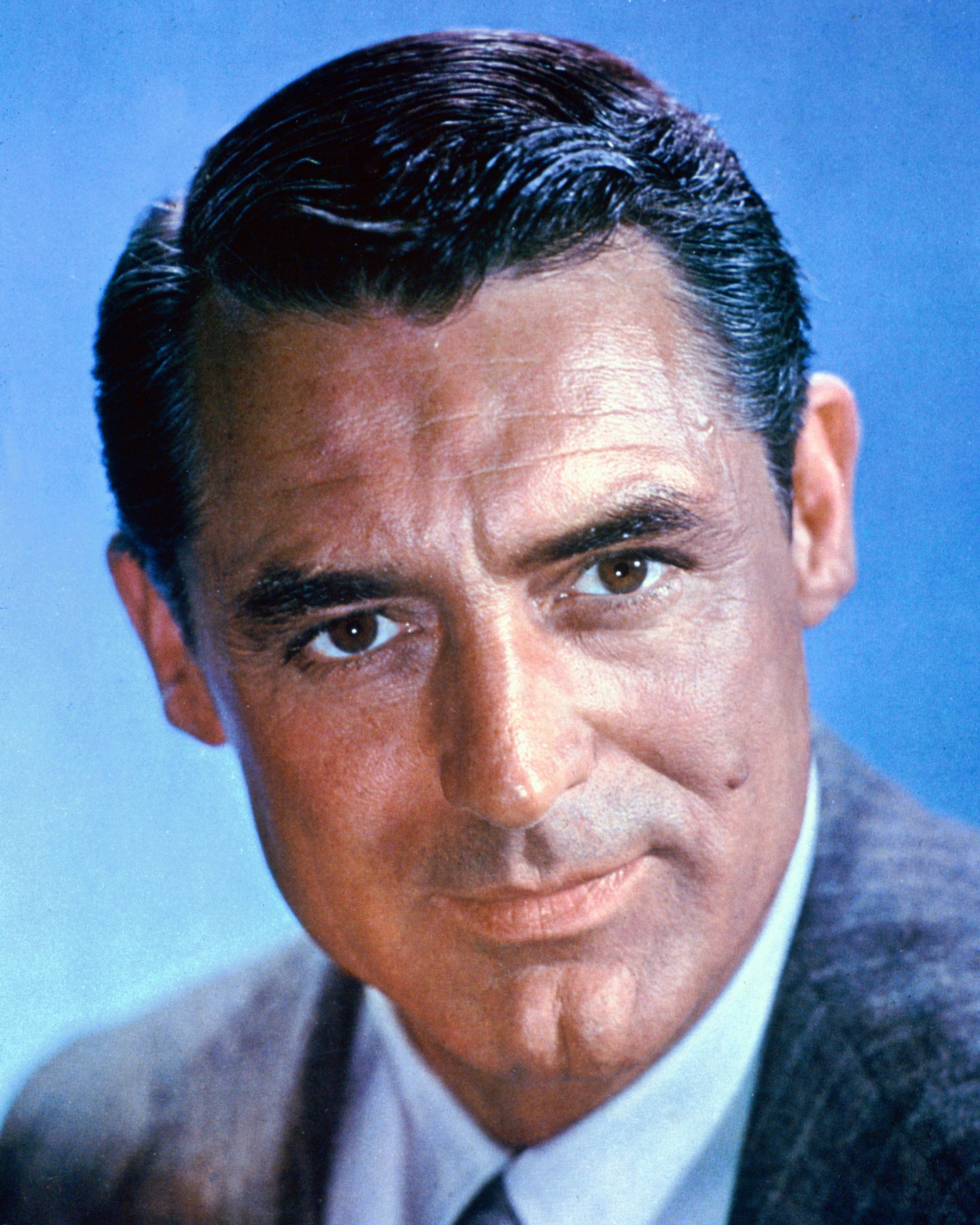 English actor Cary Grant (1904 - 1986), circa 1950. | Source: Getty Images