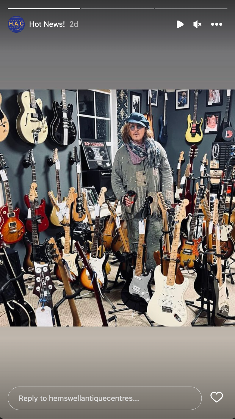 Johnny Depp at an antique store in 2023 | Source: Instagram.com/Hot News