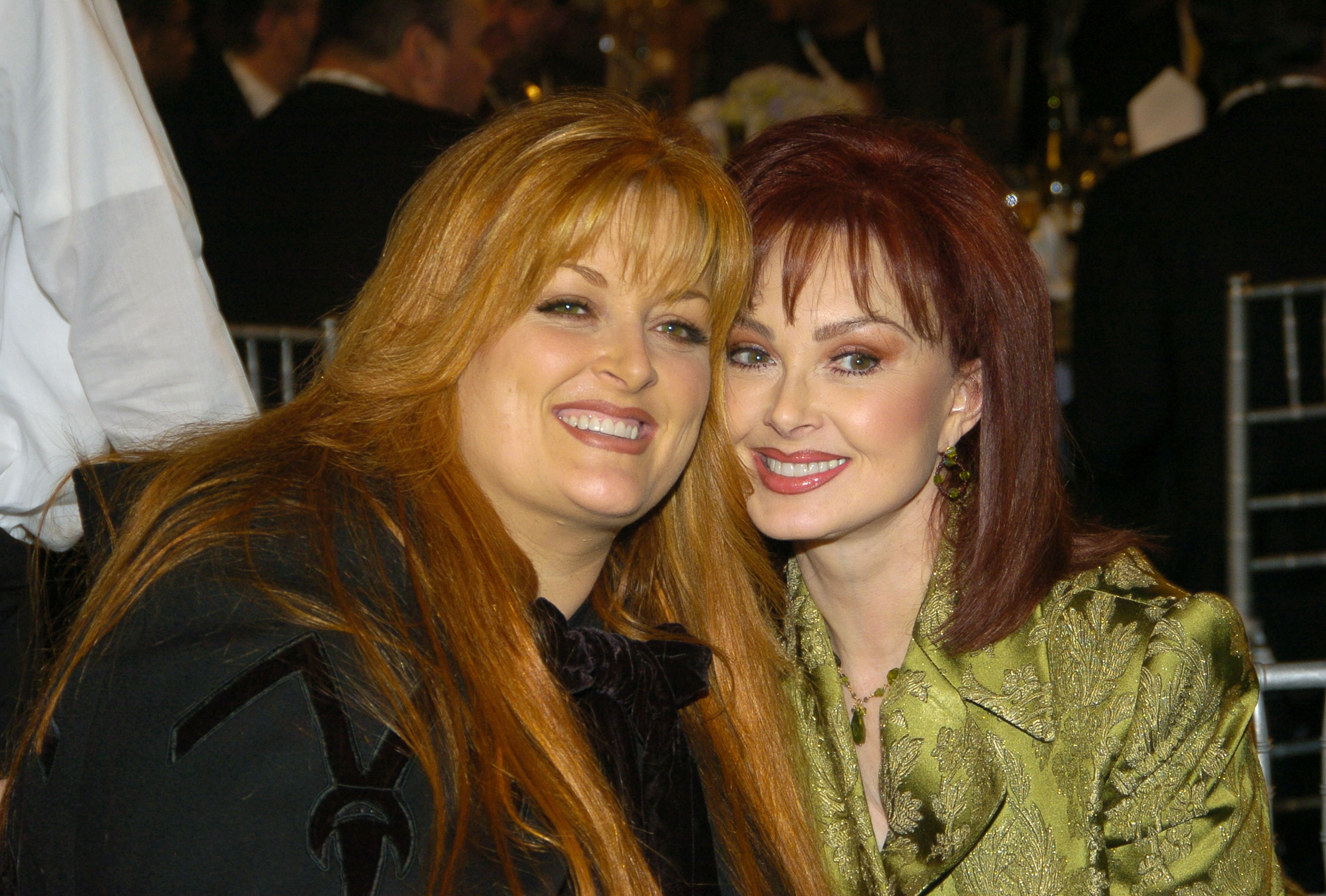 Wynonna and Naomi Judd at the 46th Annual Grammy Awards on February 6, 2004. | Source: Getty Images