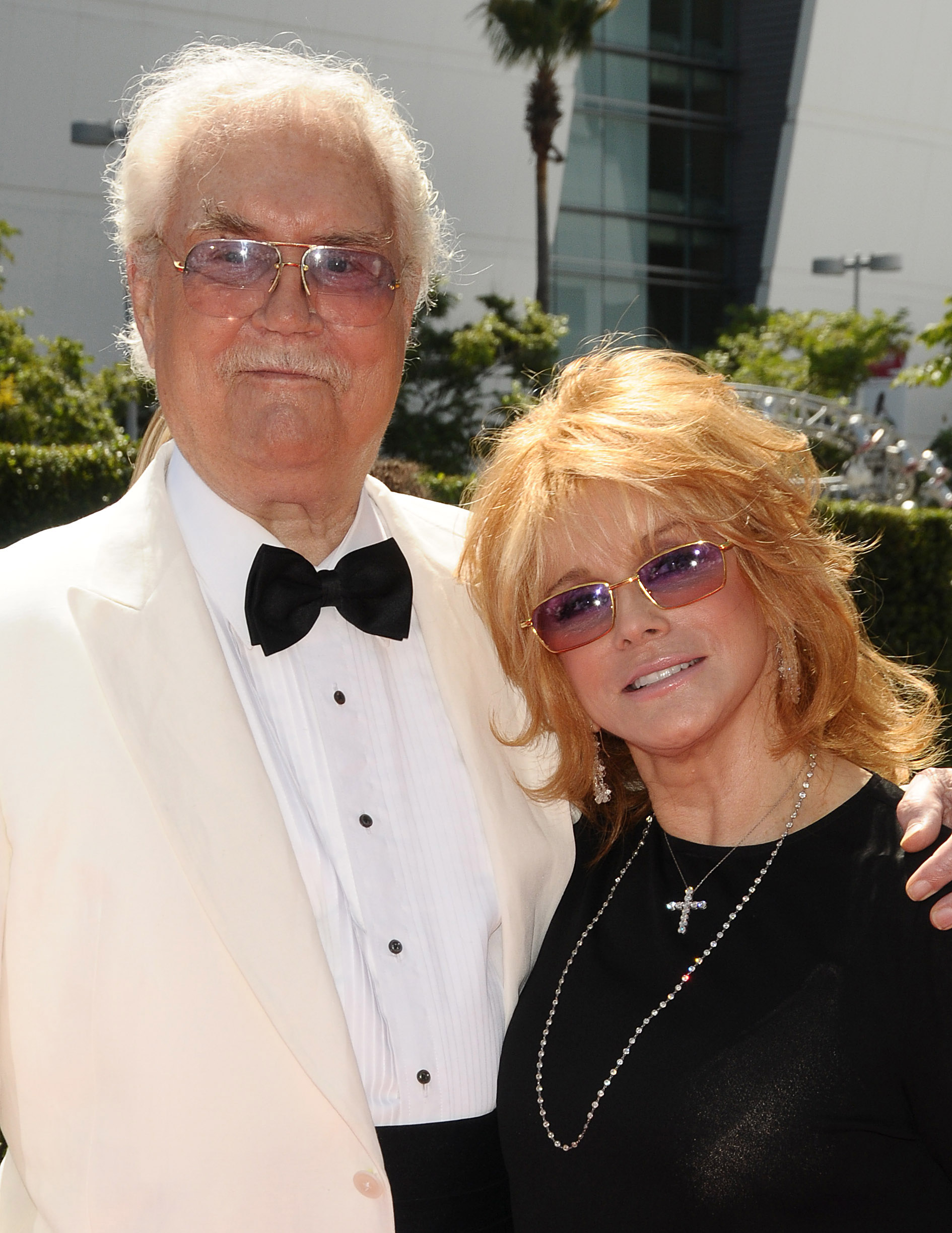 Roger Smith and Ann-Margret attend the 2010 Creative Arts Emmy Awards on August 21, 2010 in Los Angeles, California. | Source: Getty Images