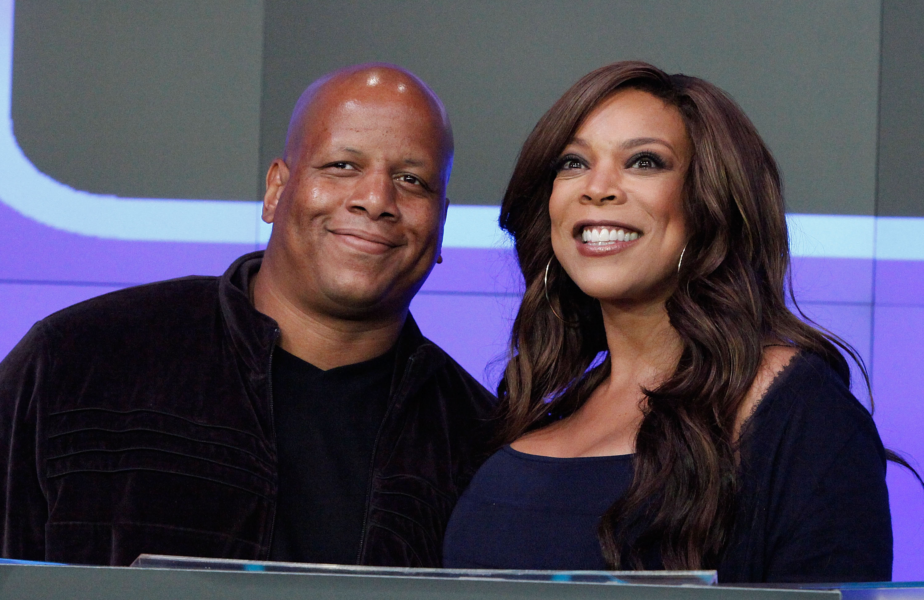Kevin Hunter and Wendy Williams at the NASDAQ MarketSite on August 25, 2010. | Photo: Getty Images