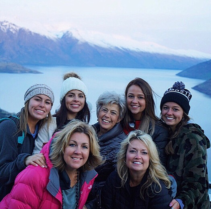 Julie Neal and Jane Pitt with family from a post dated July 17, 2018. | Source: Instagram/julieneal05