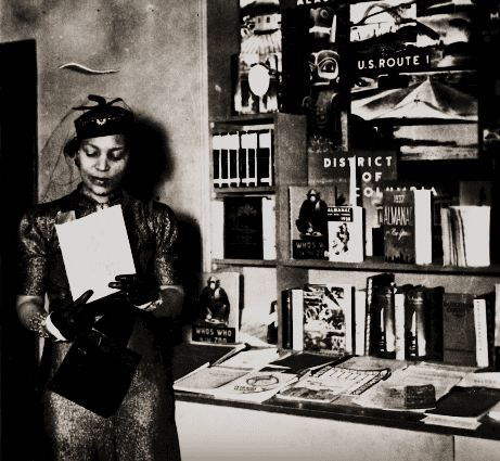 Zora Neale Hurston pictured at a bookshop in Washington D.C. | Photo: YouTube/University of Florida