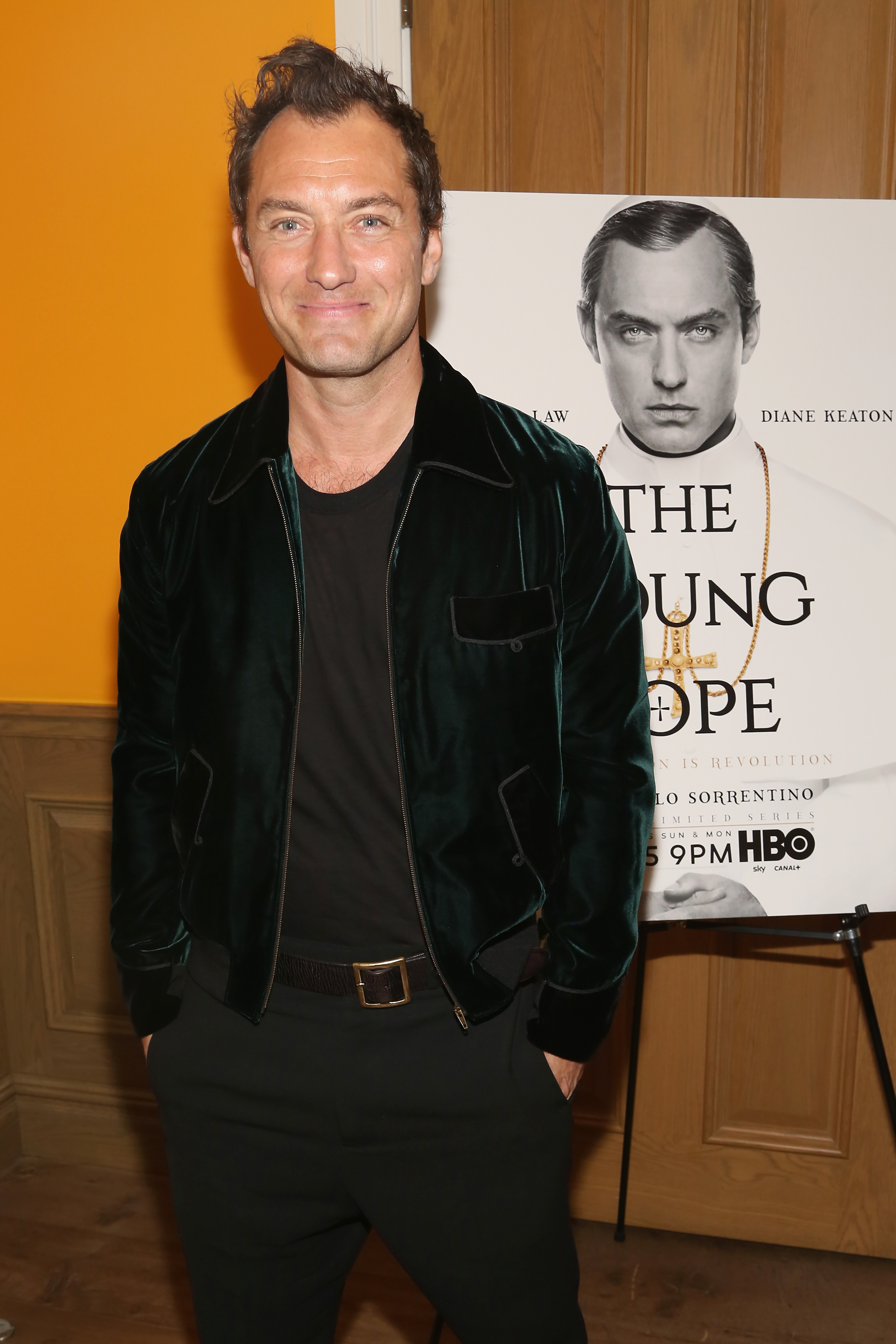 Jude Law attends "The Young Pope" screening on January 11, 2017 | Source: Getty Images