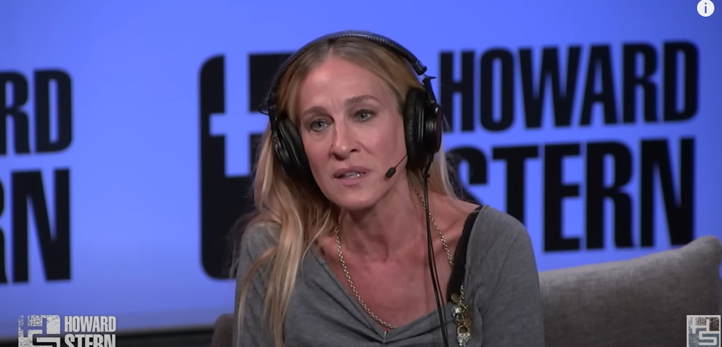 Sarah Jessica Parker talks about aging, facelifts, and Botox on June 28, 2023 | Source: YouTube/The Howard Stern Show