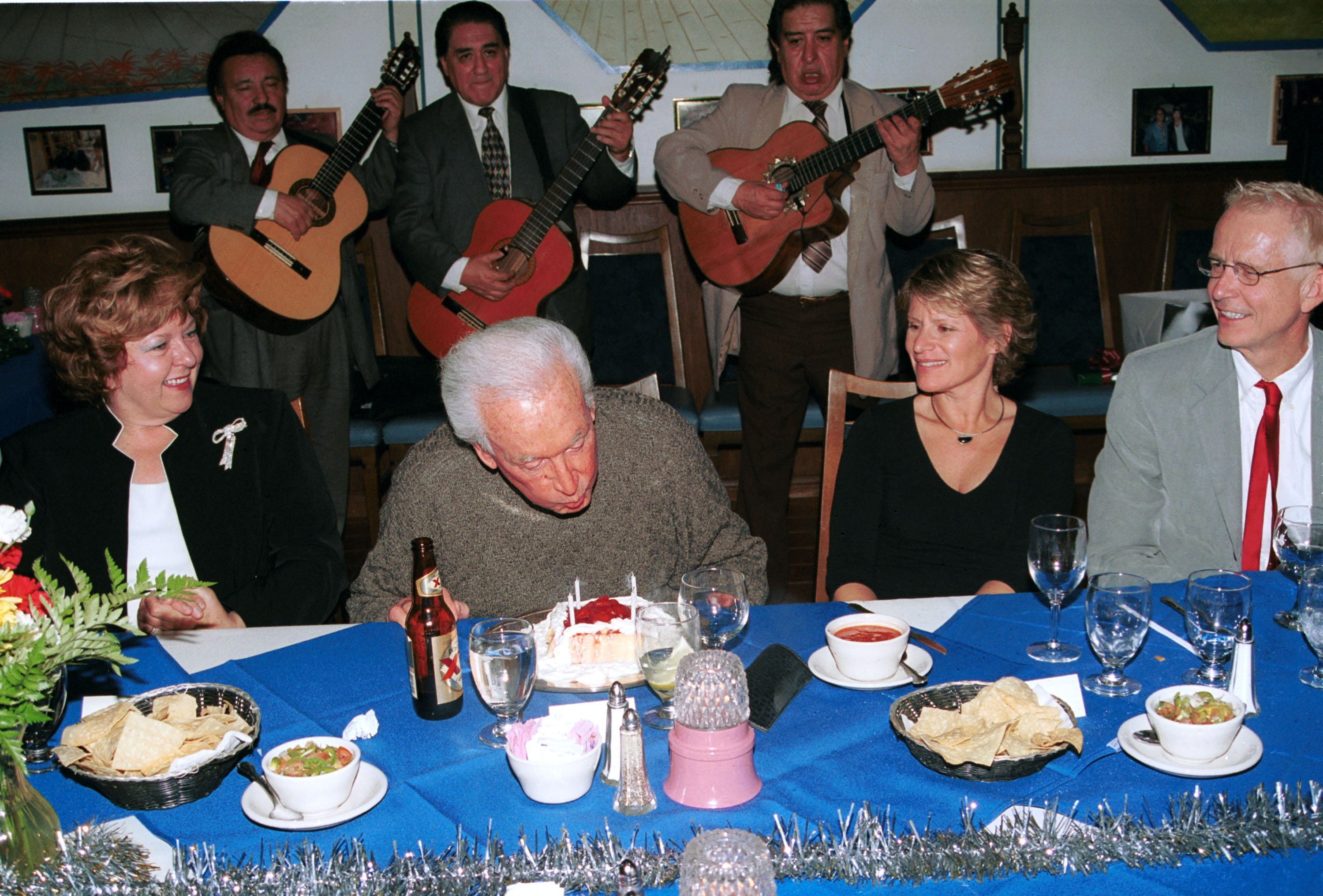 Bob Barker during his 79th birthday party at Antonios restaurant on December 13, 2002 in West Hollywood, California | Source: Getty Images