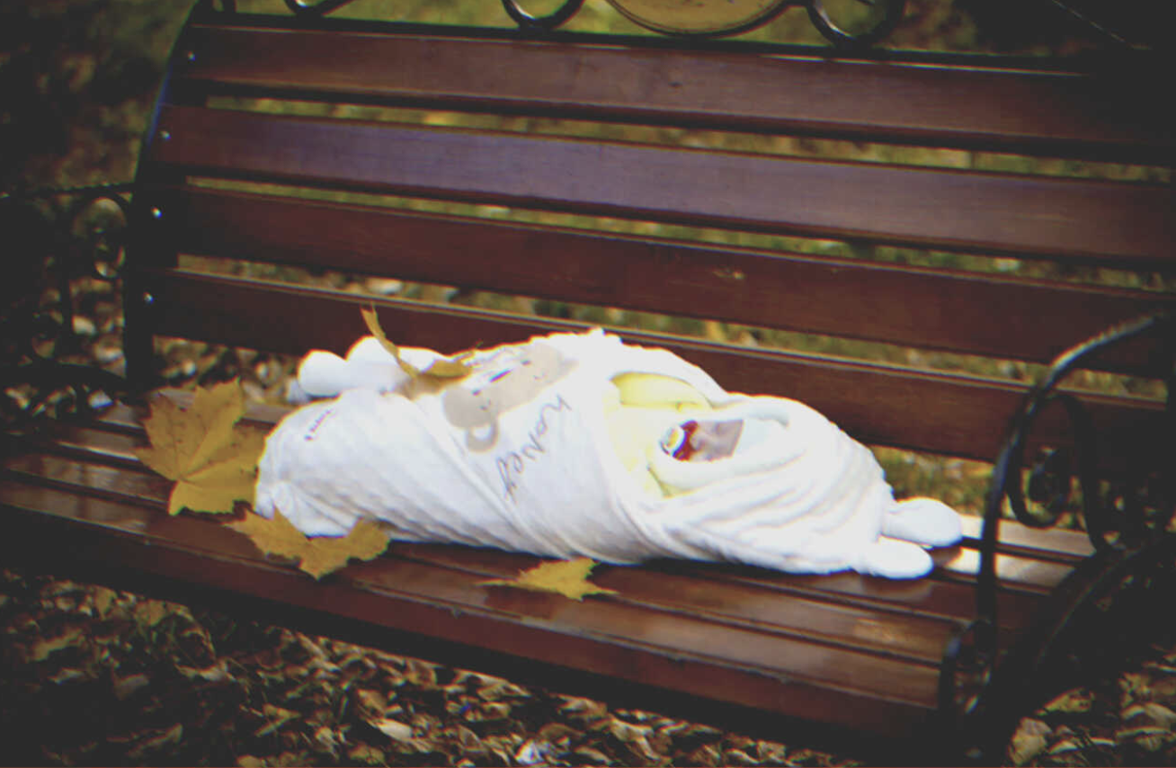 Abandoned child | Source: Shutterstock
