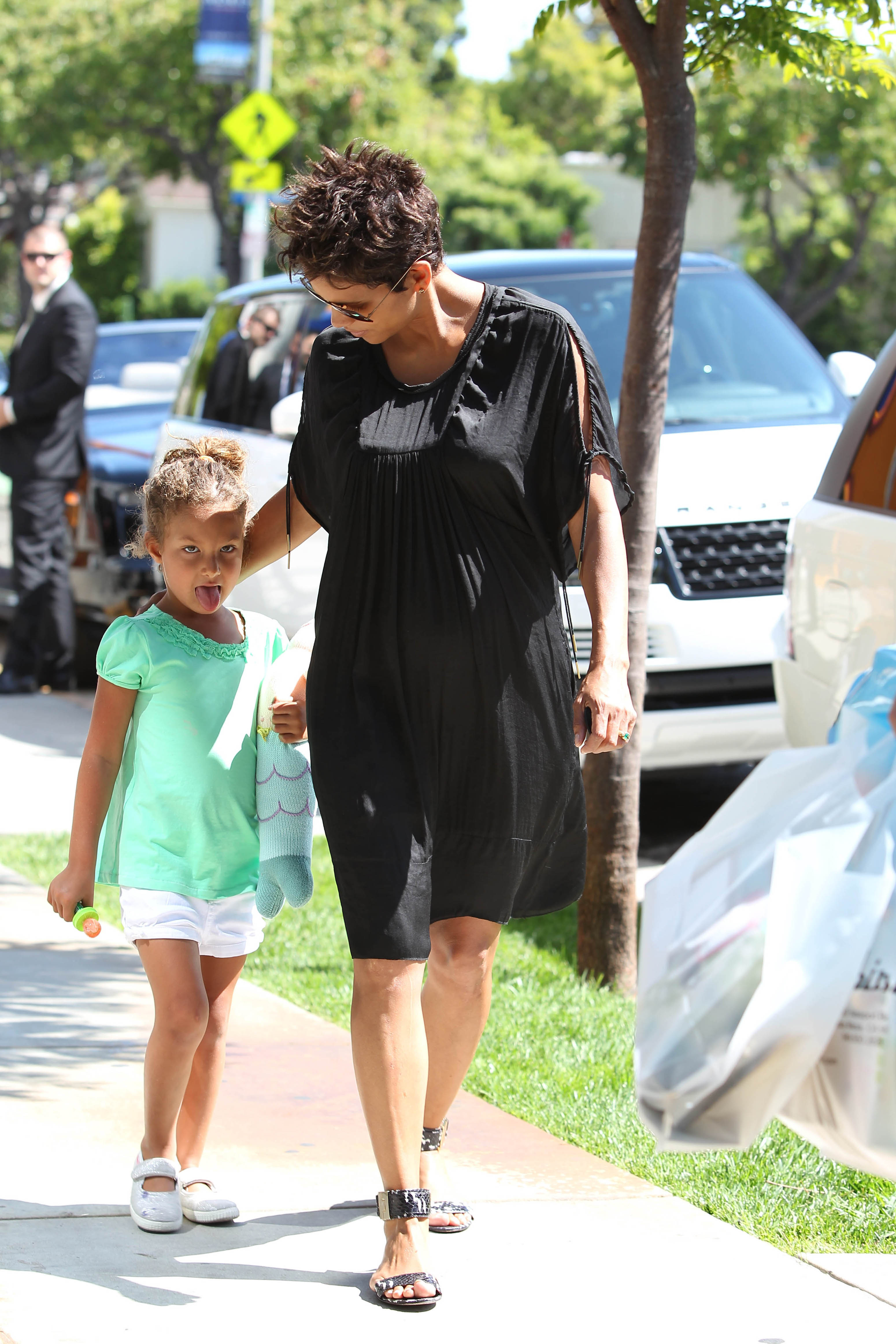 Halle Berry and her daughter, Nahla Ariela Aubry, as seen on May 20, 2013 | Source: Getty Images