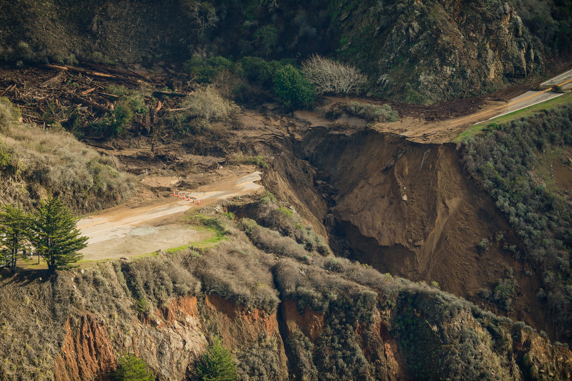 Highway 1 destroyed as a result of California floods and mudslides, January, 2021. | Photo: Getty Images.