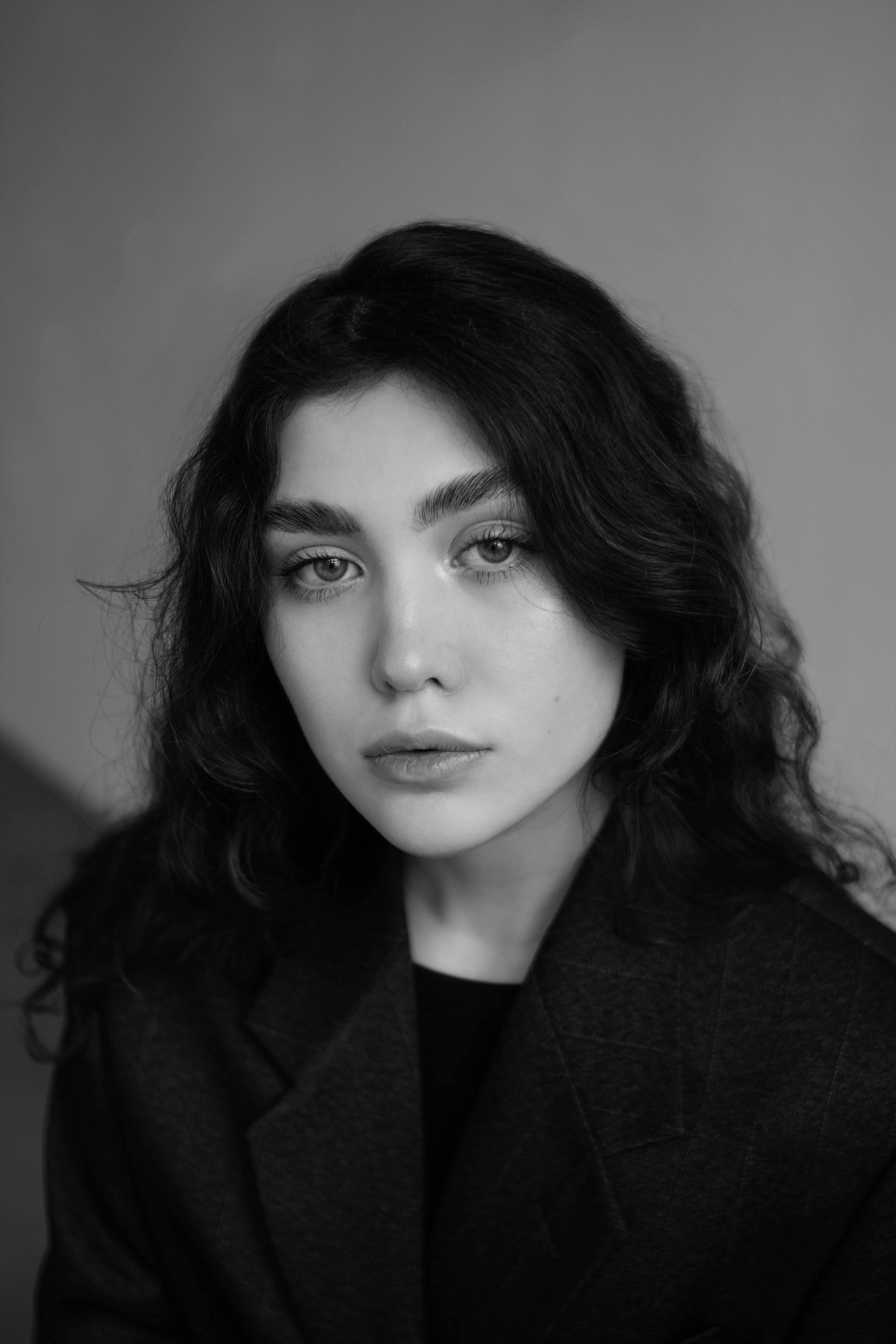 A woman wearing a blazer | Source: Pexels