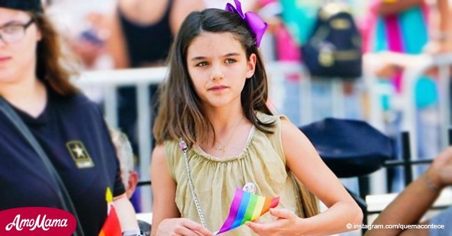 Tom Cruise's daughter sells lemonade to NYC Pride attendees