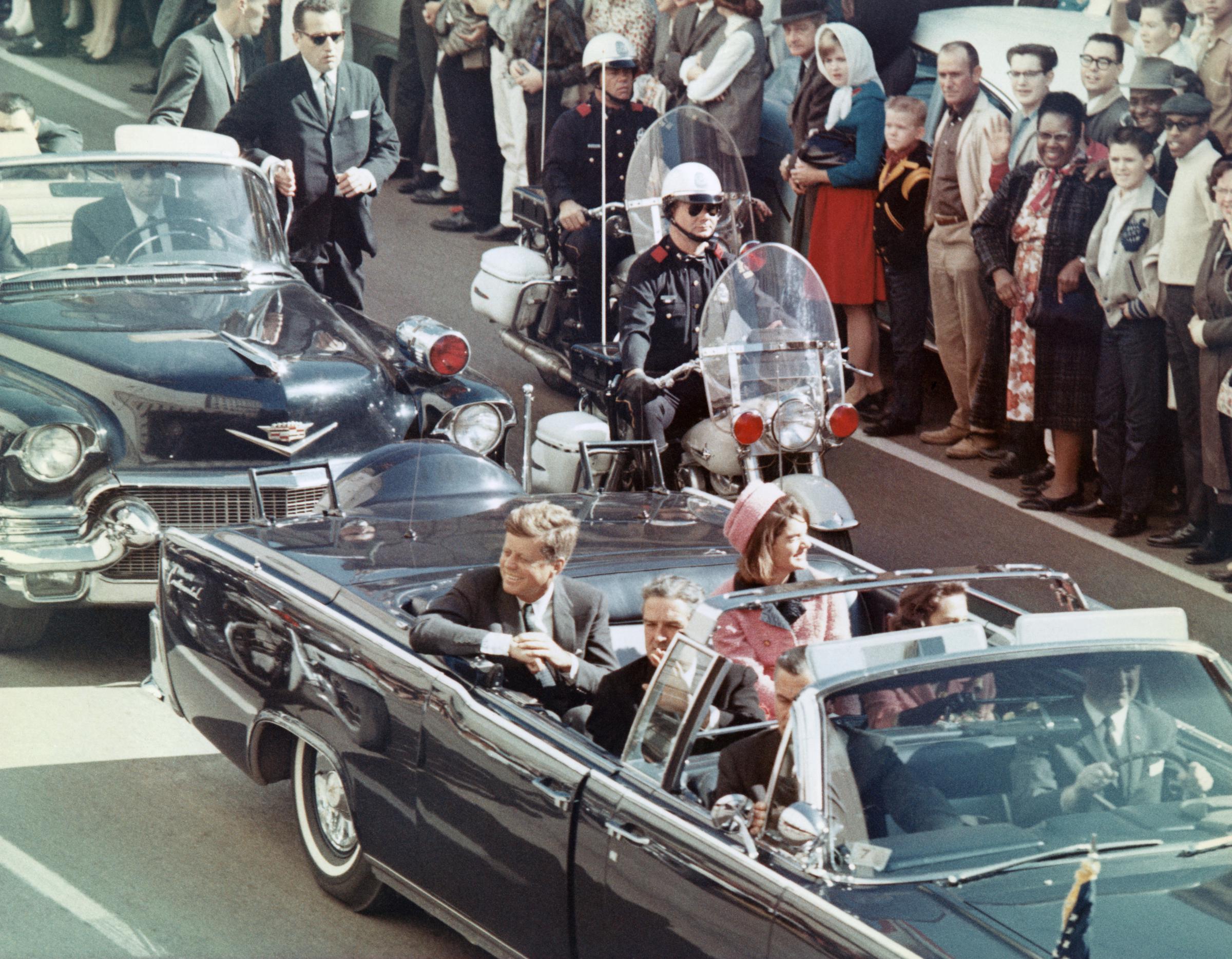 Former U.S. president John F. Kennedy and First Lady Jacqueline Kennedy with Texas Governor John Connally in Dealey Plaza in Dallas, Texas, on November 22, 1963. | Source: Getty Images