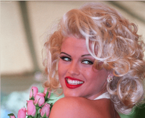 American model, actress and television personality Anna Nicole Smith (1967 - 2007), circa 1990 | Photo: Getty Images