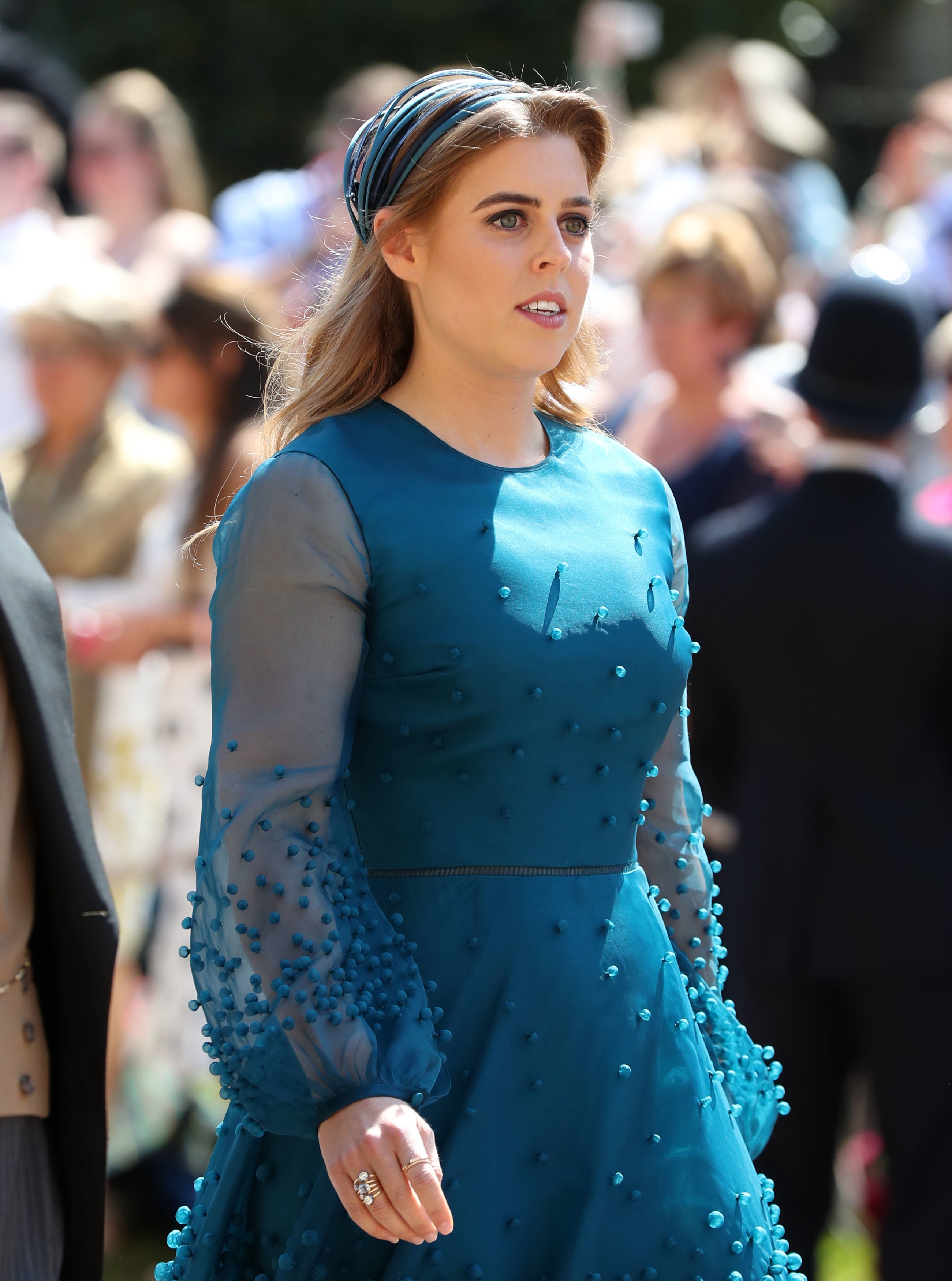 Princess Beatrice arrives at St George's Chapel at Windsor Castle before the wedding of Prince Harry to Meghan Markle on May 19, 2018 in Windsor, England | Photo: Getty Images
