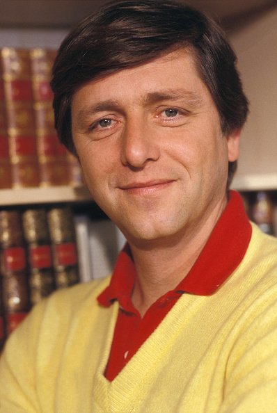 Bernard Golay dans des salons de TF1 à Paris le 15 janvier 1983, France. | Photo : Getty Images.