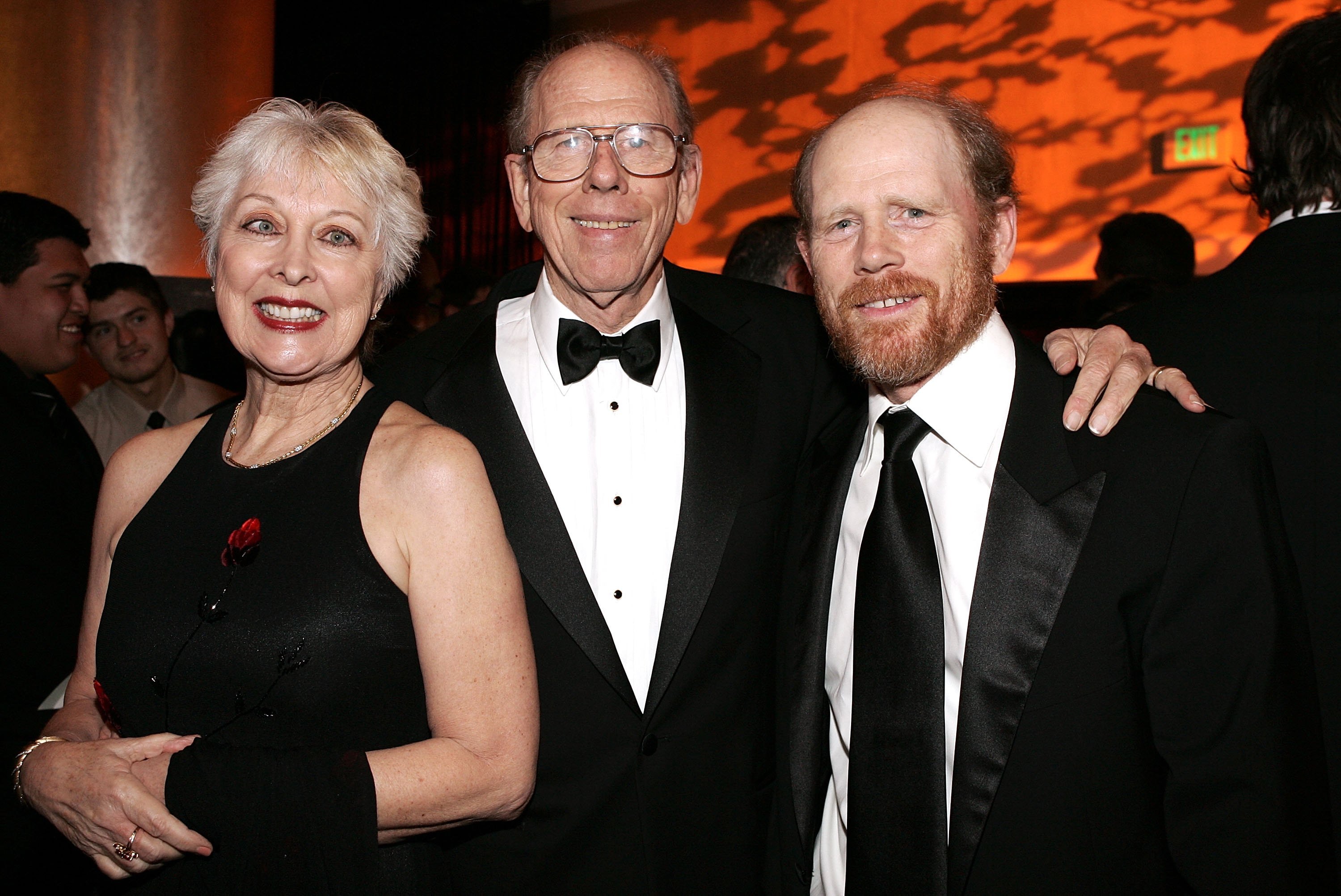 Ron Howard and parents Rance Howard and Judy O. Sullivan attend the 56th Annual ACE Eddie Awards at the Beverly Hilton Hotel on February 19, 2006 | Photo: Getty Images