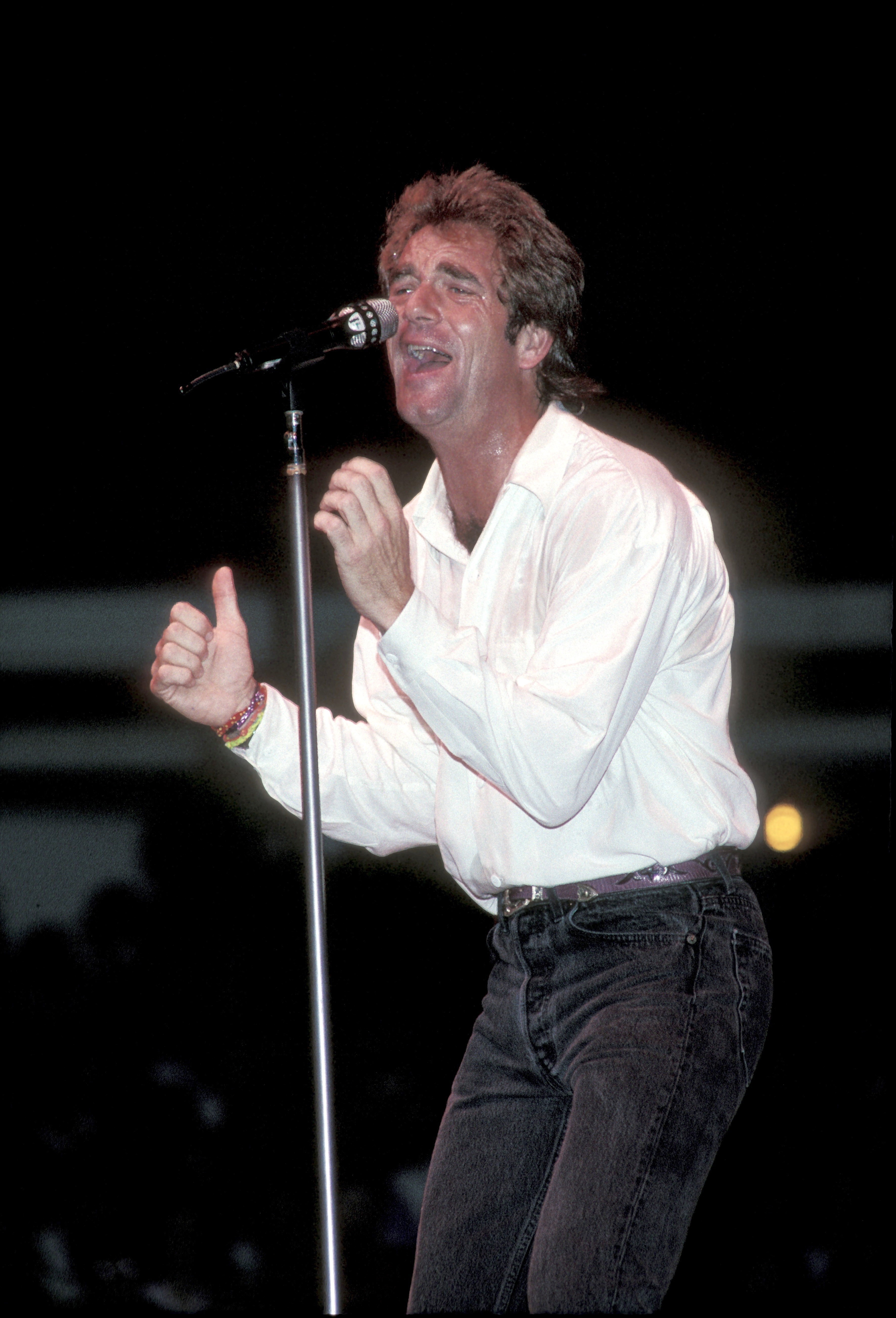 The musician during a live performance on August 31, 1992. | Source: Getty Images