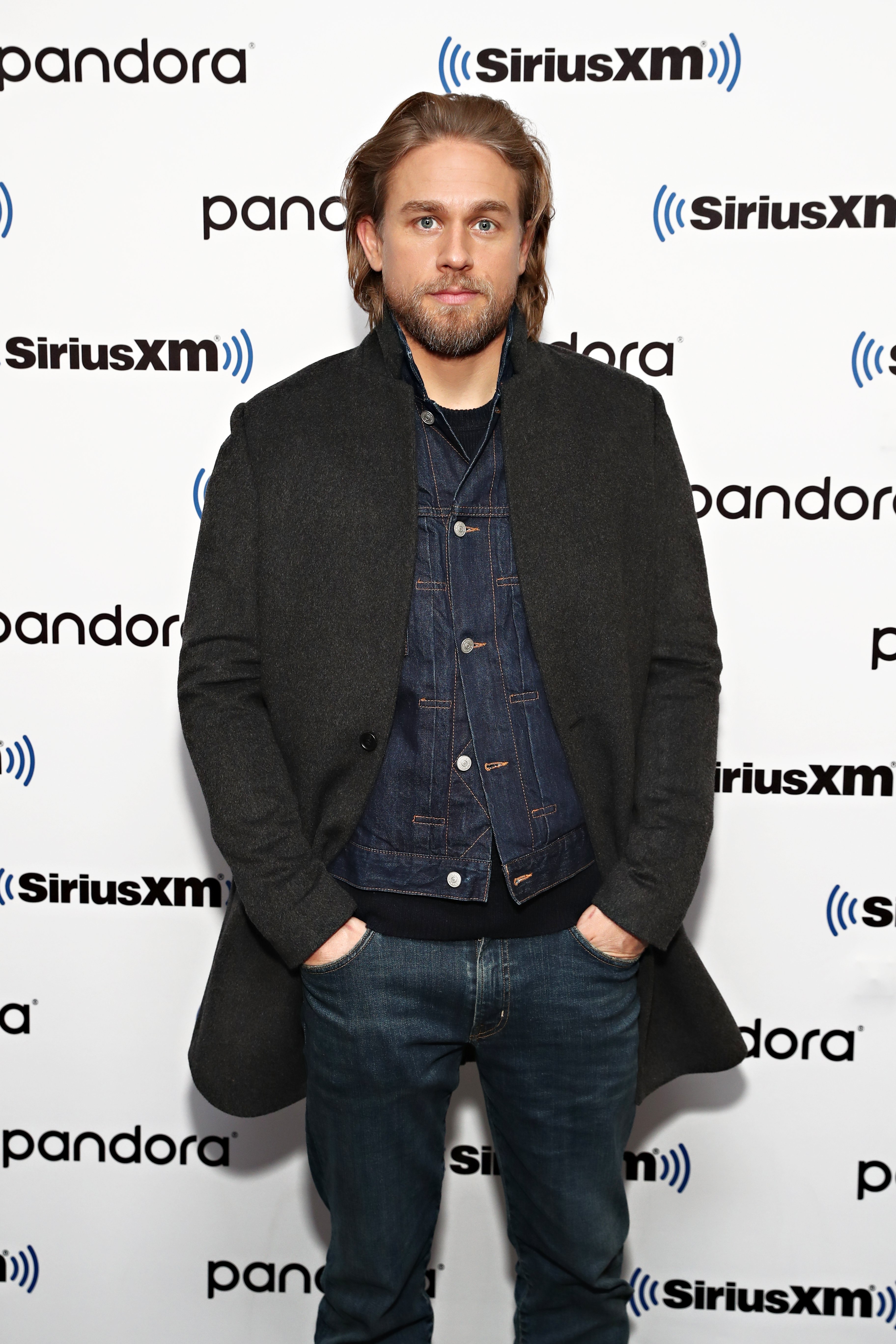 Charlie Hunnam at SiriusXM Studios on January 13, 2020 | Photo: Getty Images