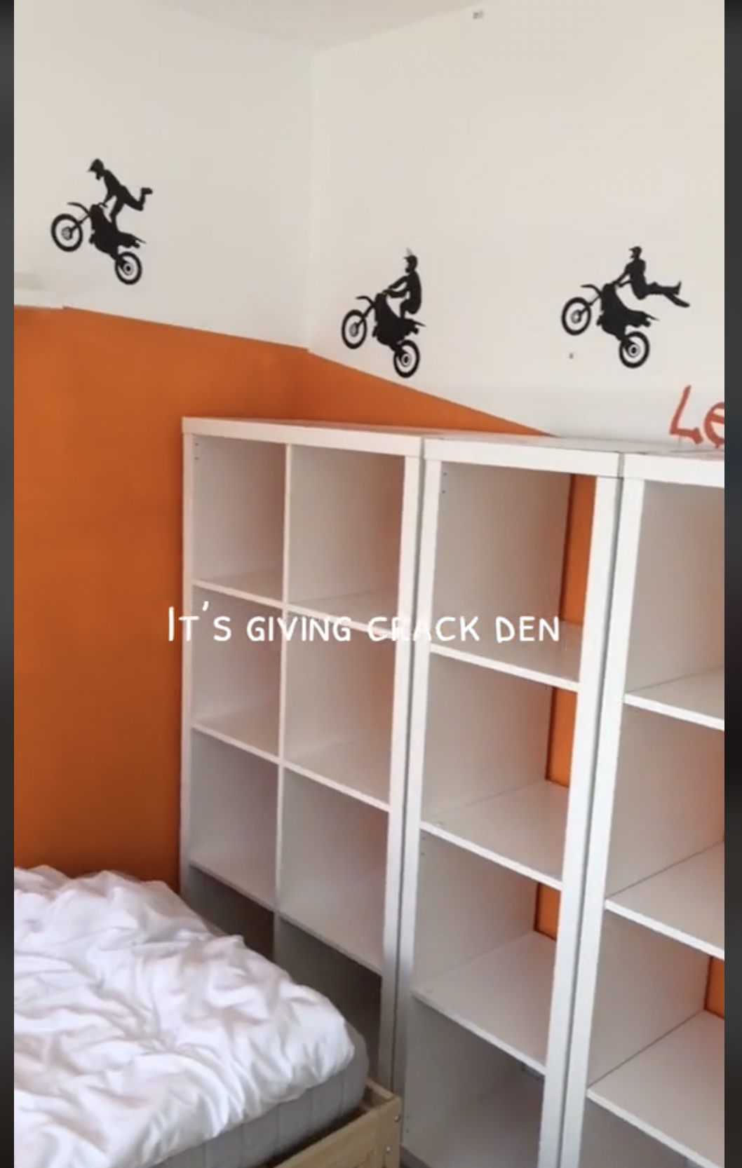 Katie Johnson shows her sons' room after clearing everything up in a viral video | Source: TikTok/katiejohnston07