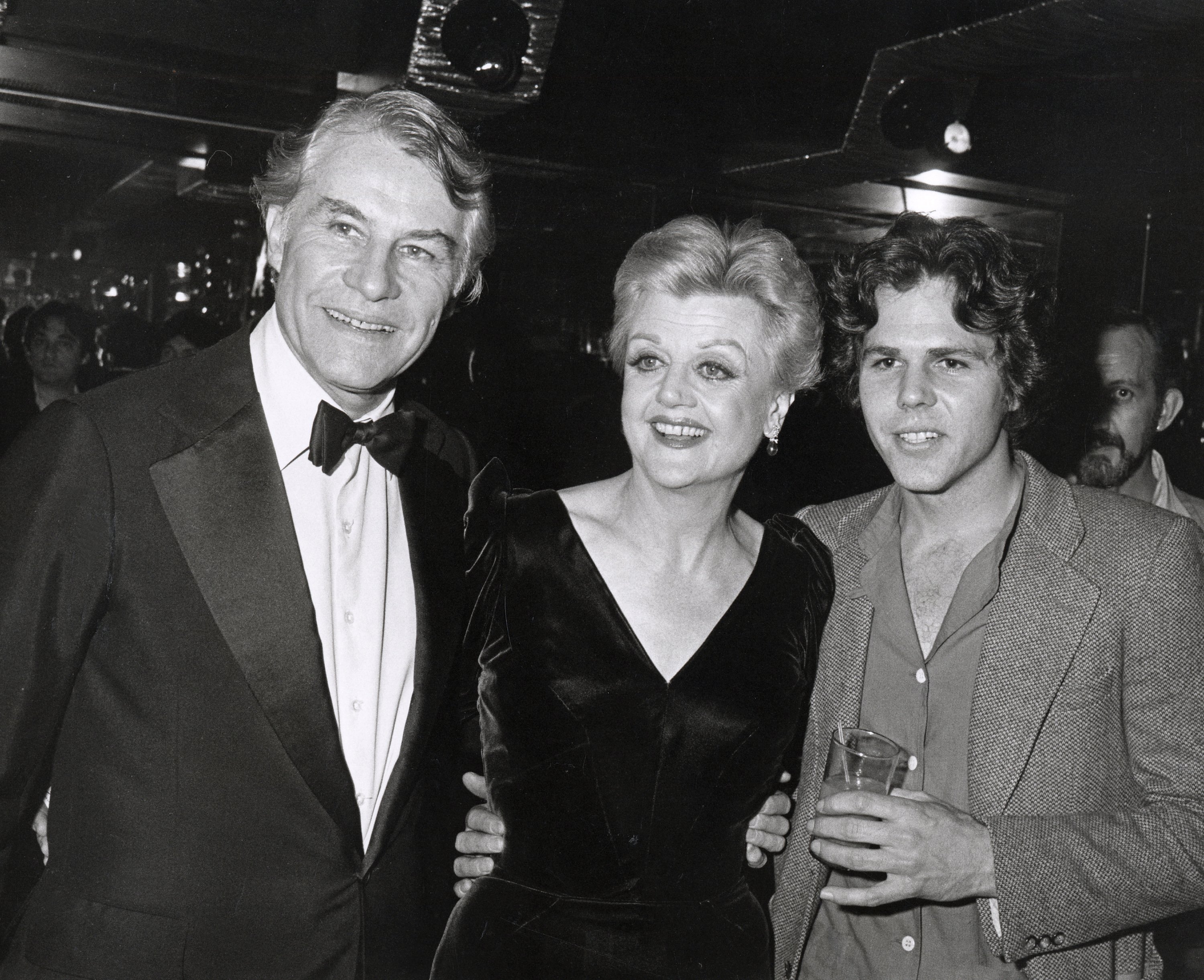 Angela Lansbury and Peter Shaw with their son Anthony in New York, 1979. | Source: Getty Images 