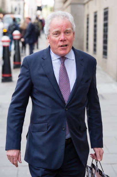 Chris Hutcheson attending court after his son-in-law and former co-founder Gordon Ramsey laid a civil claim against him in 2017 | Source: Getty Images