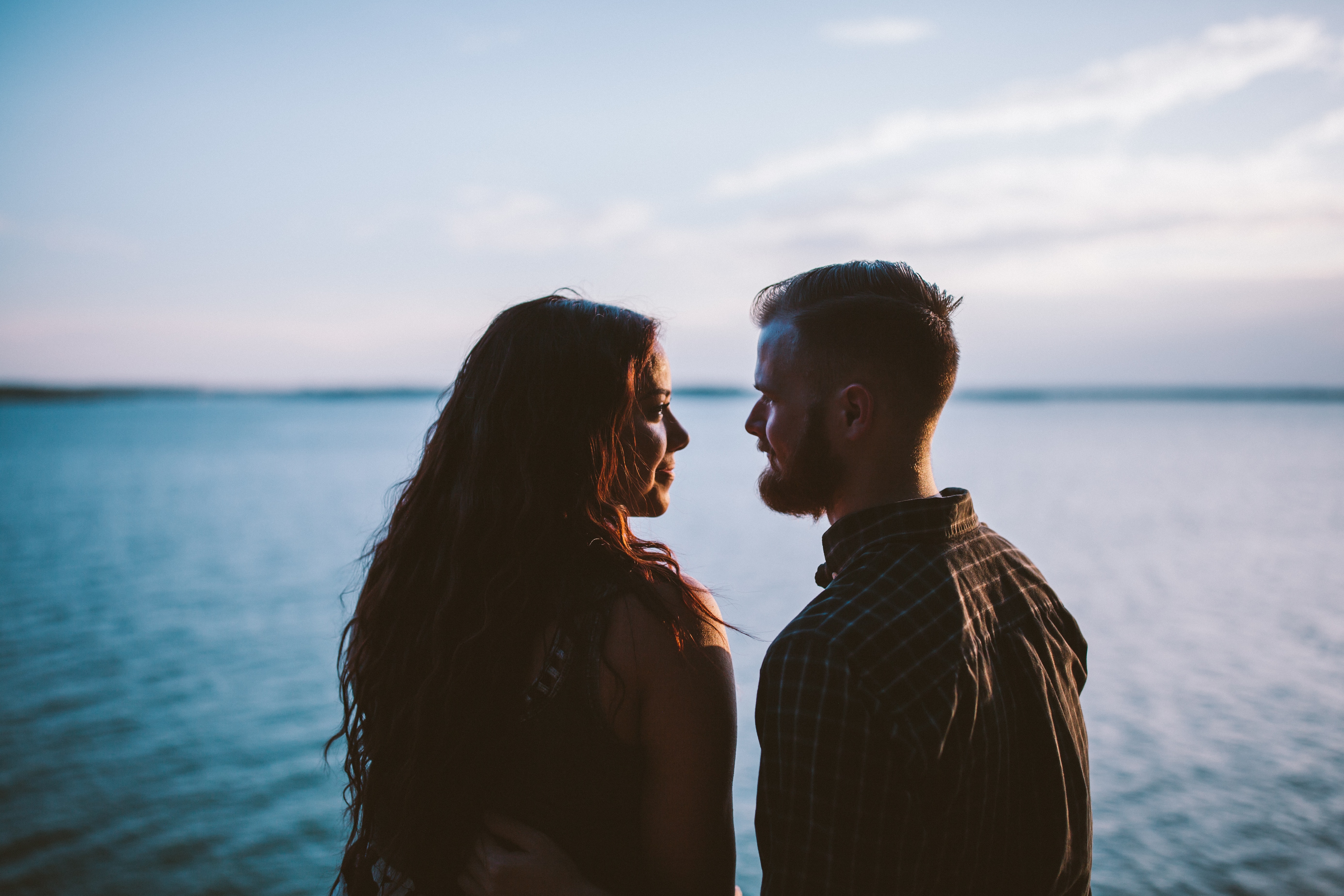A photo of a couple gazing at each other | Source: Unsplash