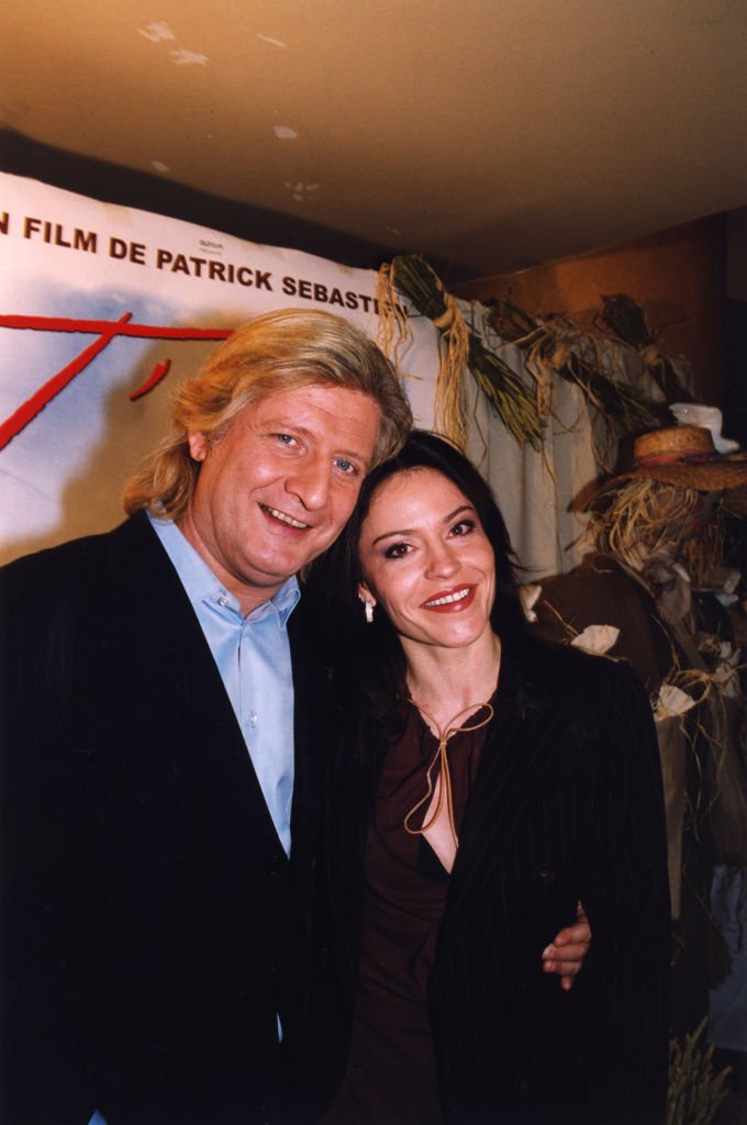 Patrick Sébastien et sa femme Nathalie le 27 mars 2000 à Paris, France. І Source : Getty Images