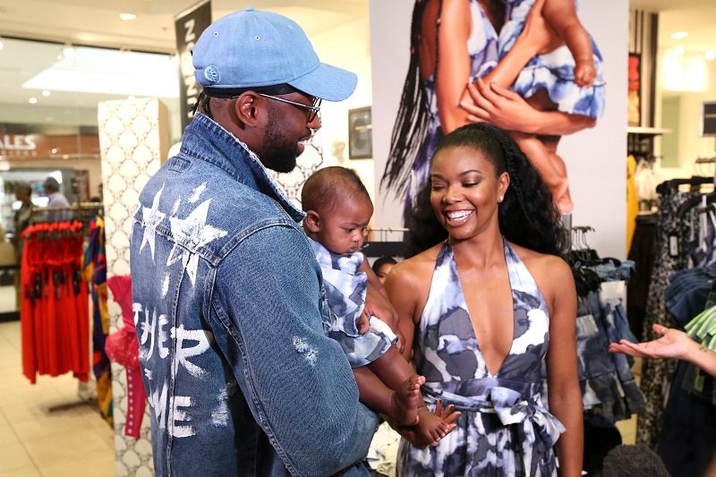 Dwyane Wade, Kaavia James Union Wade, and Gabrielle Union in California on May 09, 2019 | Photo: Getty Images