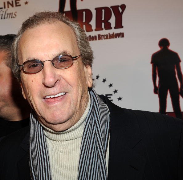 Danny Aiello assiste à une projection de "Home for the Holidays" | Photo: Getty Images