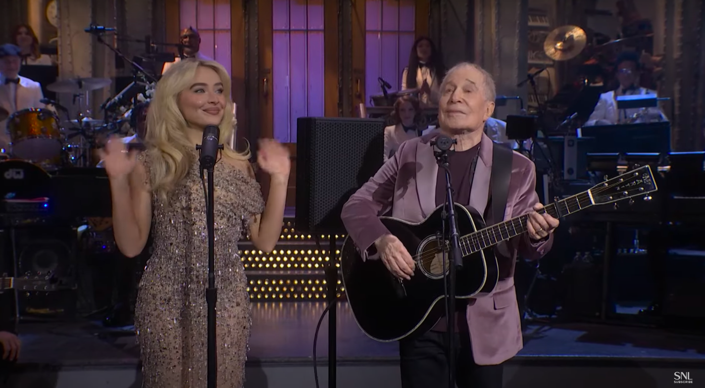 Sabrina Carpenter and Paul Simon right before performing "Homeward Bound" together, posted on February 17, 2025. | Source: YouTube/Saturday Night Live