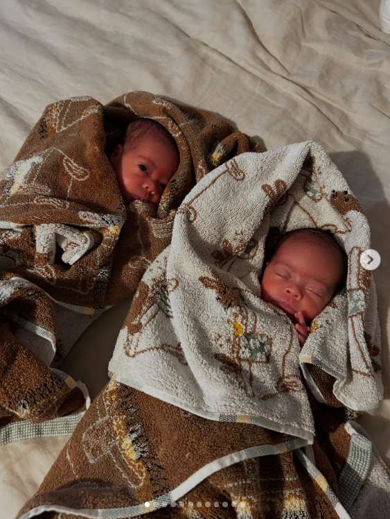 Jesy Nelson's twin daughters pictured in a post shared on June 20, 2025. | Source: Instagram/jesynelson