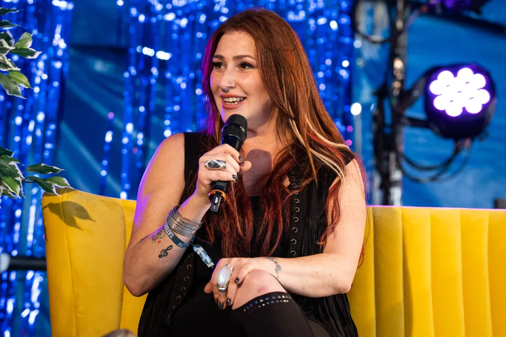 Tiffany is interviewed at Rewind South on August 17, 2019 in Henley-on-Thames, England | Photo: Getty Images