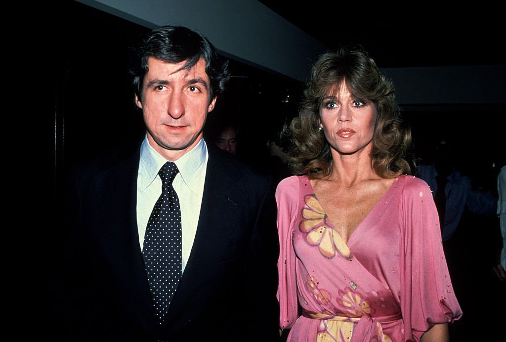 Jane Fonda und Tom Hayden um 1979 in New York City. (Foto von Robin Platzer) | Quelle: Getty Images