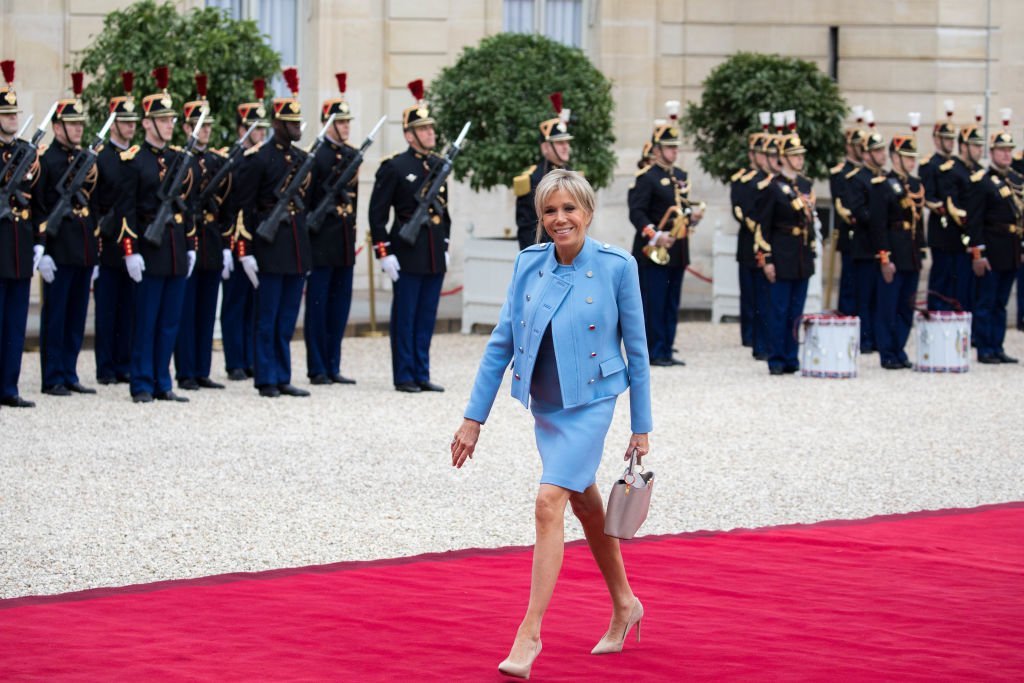 Brigitte Macron arrive a l'Elysée pour la cérémonie de passation de pouvoir le 14 mai 2017. | Photo : Getty Images