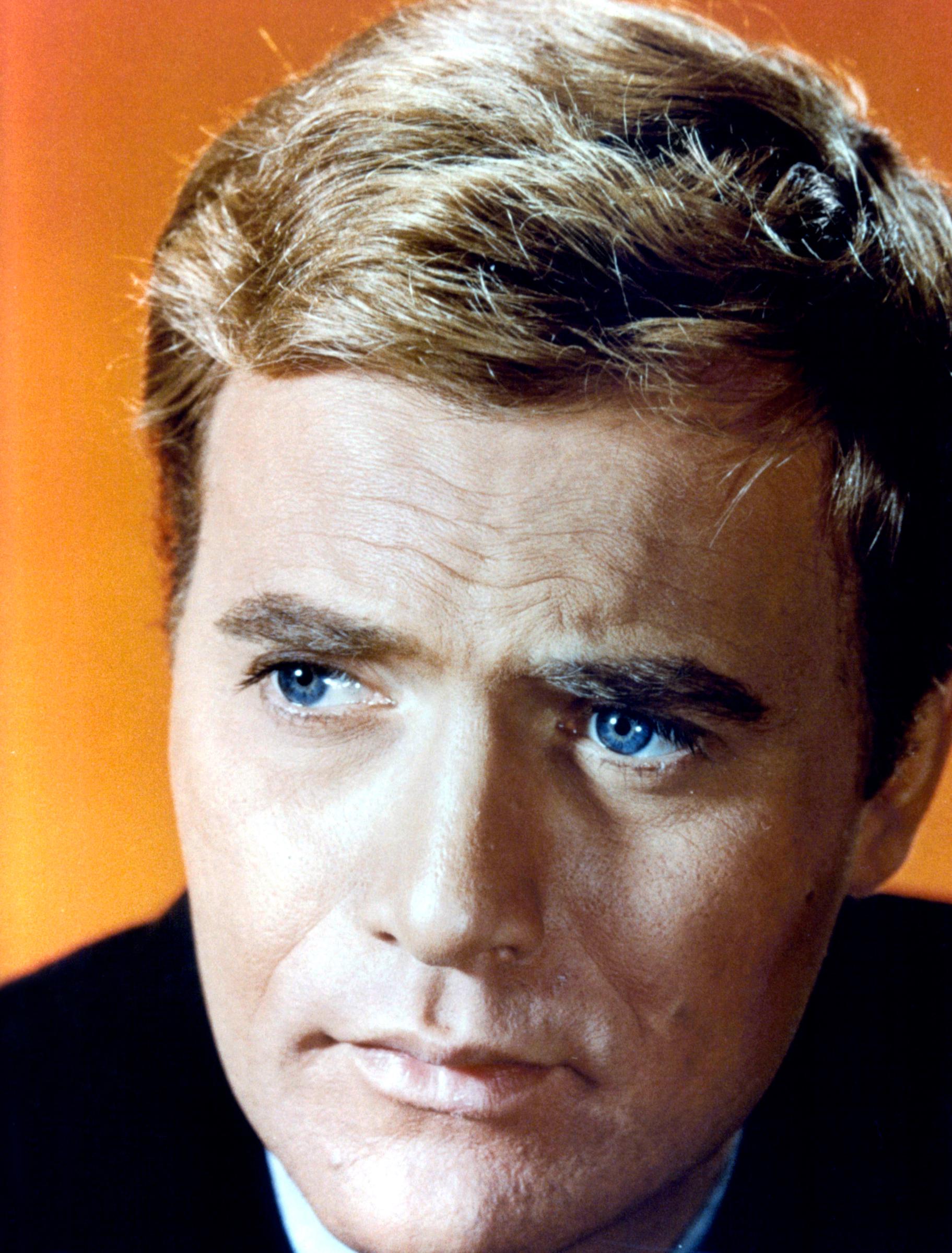 Vic Morrow in a publicity portrait for "Hell's Five Hours" in 1958 | Source: Getty Images