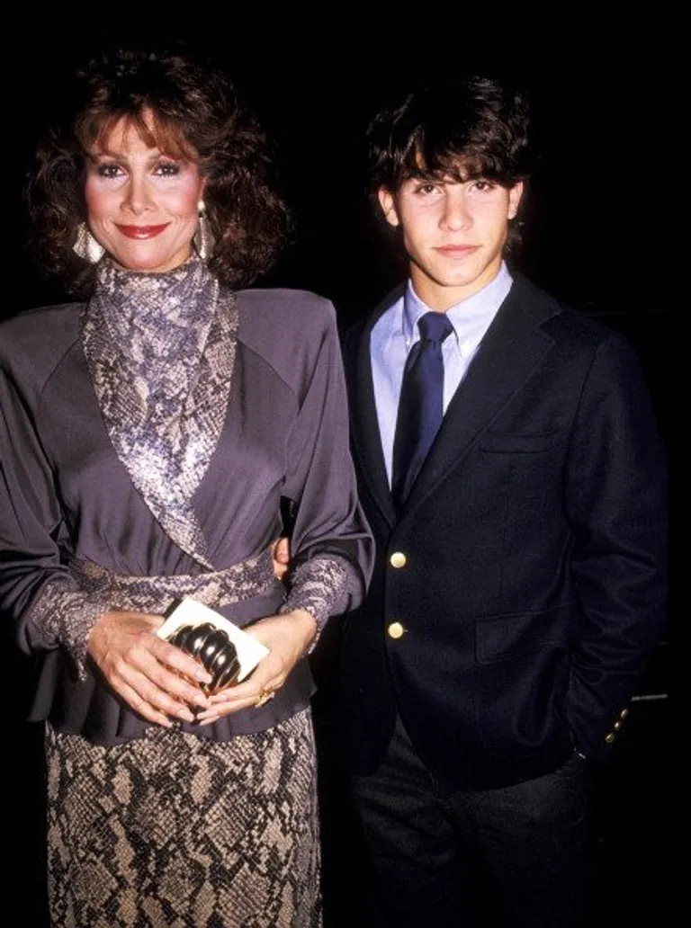 Michele Lee and David Farentino at NBC TV Studios in Burbank, California, United States, in 1984. | Photo: Getty Images