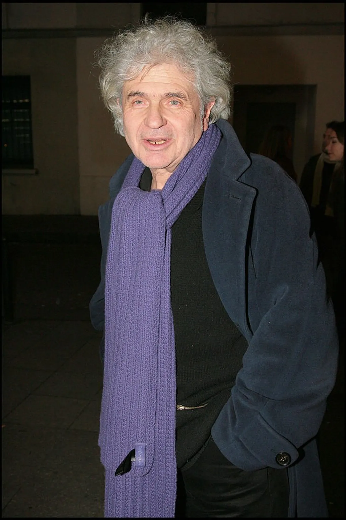 Alain Françon à la production théâtrale de l'Hôtel du Libre Echange (Free Exchange Hotel) au Théâtre De La Colline. | Photo : Getty Images
