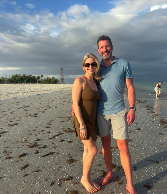 Mandy wrote that her marriage had endured infidelity, counseling, and repeated struggles to rebuild emotional safety. She also said their six children were a major reason she chose to continue working toward reconciliation. | Source: TikTok/@mandykarolk
