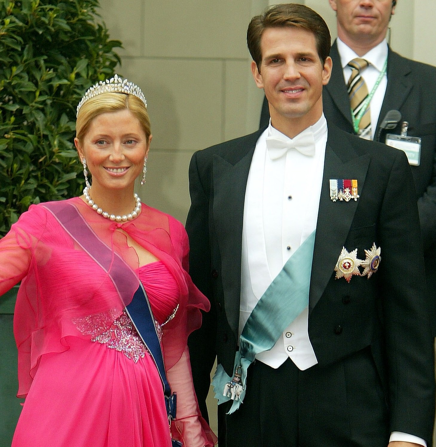 Pablo de Grecia y Marie-Chantal Miller en la boda de Federico y Mary de Dinamarca, el 14 de mayo de 2004 en Copenhague, Dinamarca. | Foto: Getty Images
