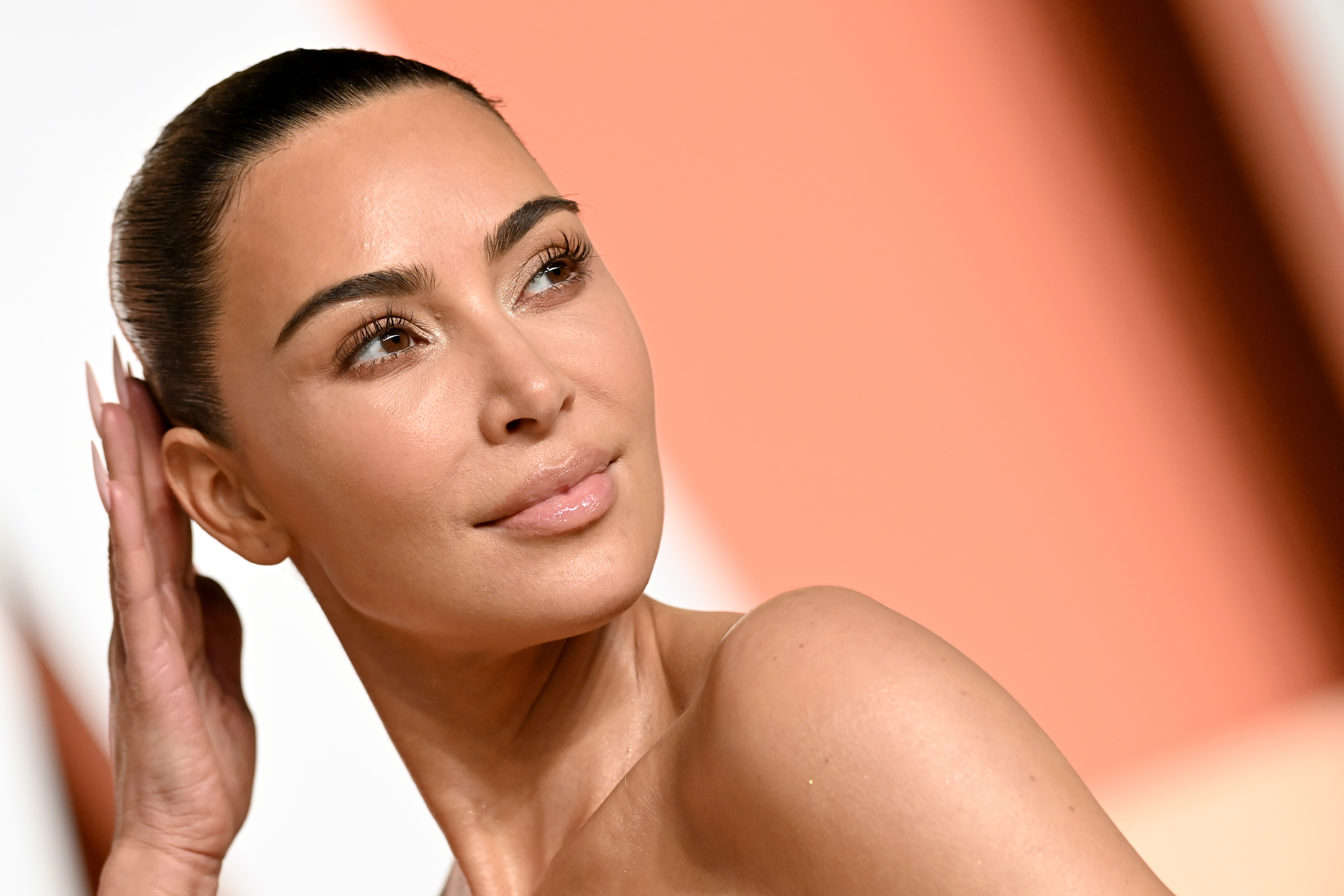 Kim Kardashian attends the Vanity Fair Oscar Party on March 2, 2025, in Beverly Hills, California. | Source: Getty Images