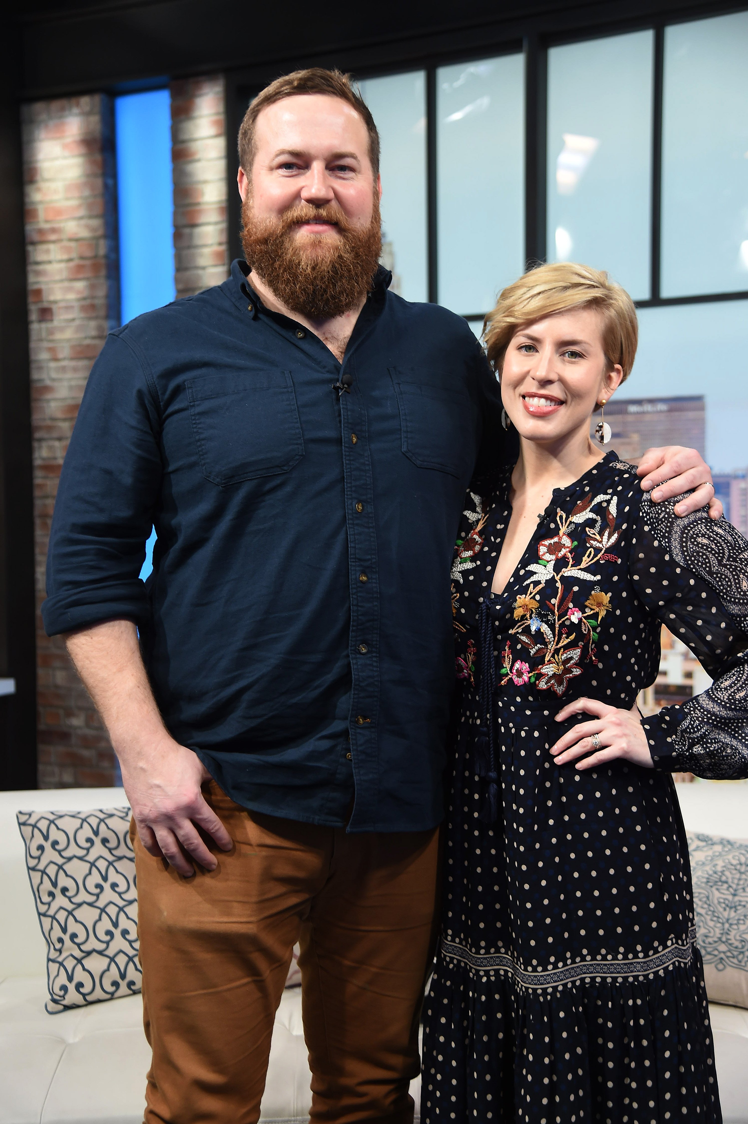 The HGTV "Home Town" stars Ben Napier and Erin Napier pay a visit to People Now on January 8, 2020, in New York | Source: Getty Images