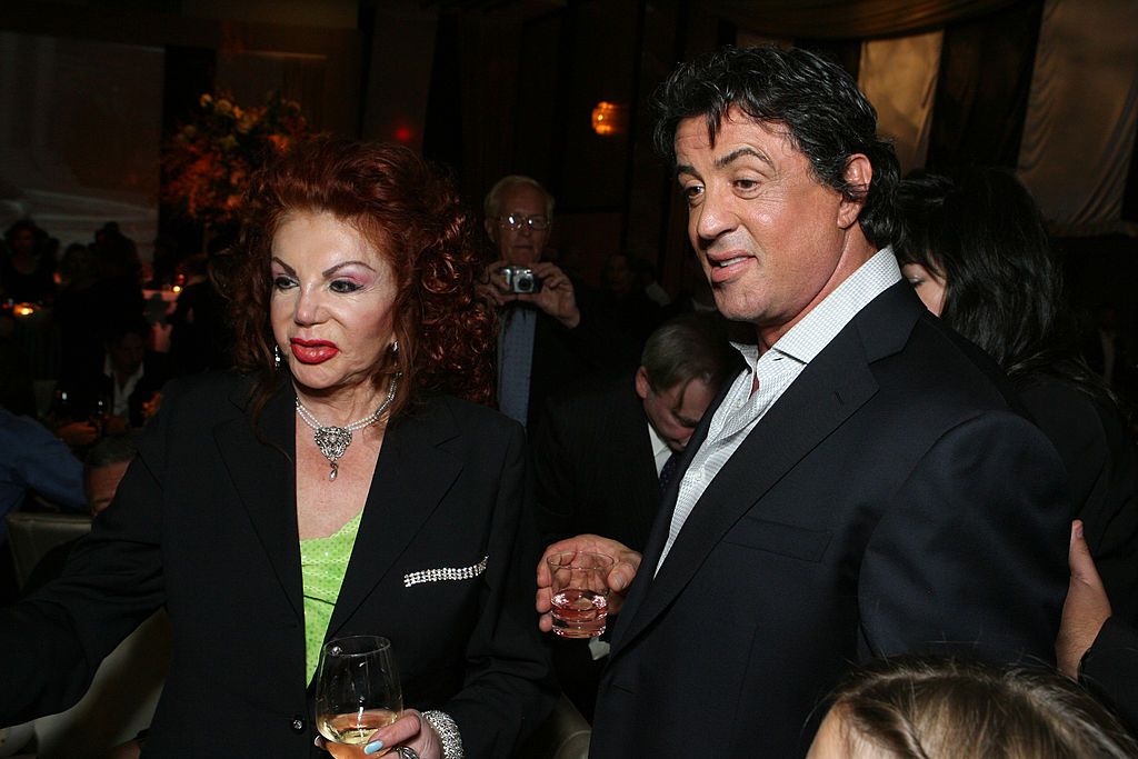 Sylvester Stallone et sa mère Jackie Stallone | Photo : Getty Images Sylvester Stallone et sa mère Jackie Stallone | Photo : Getty Images