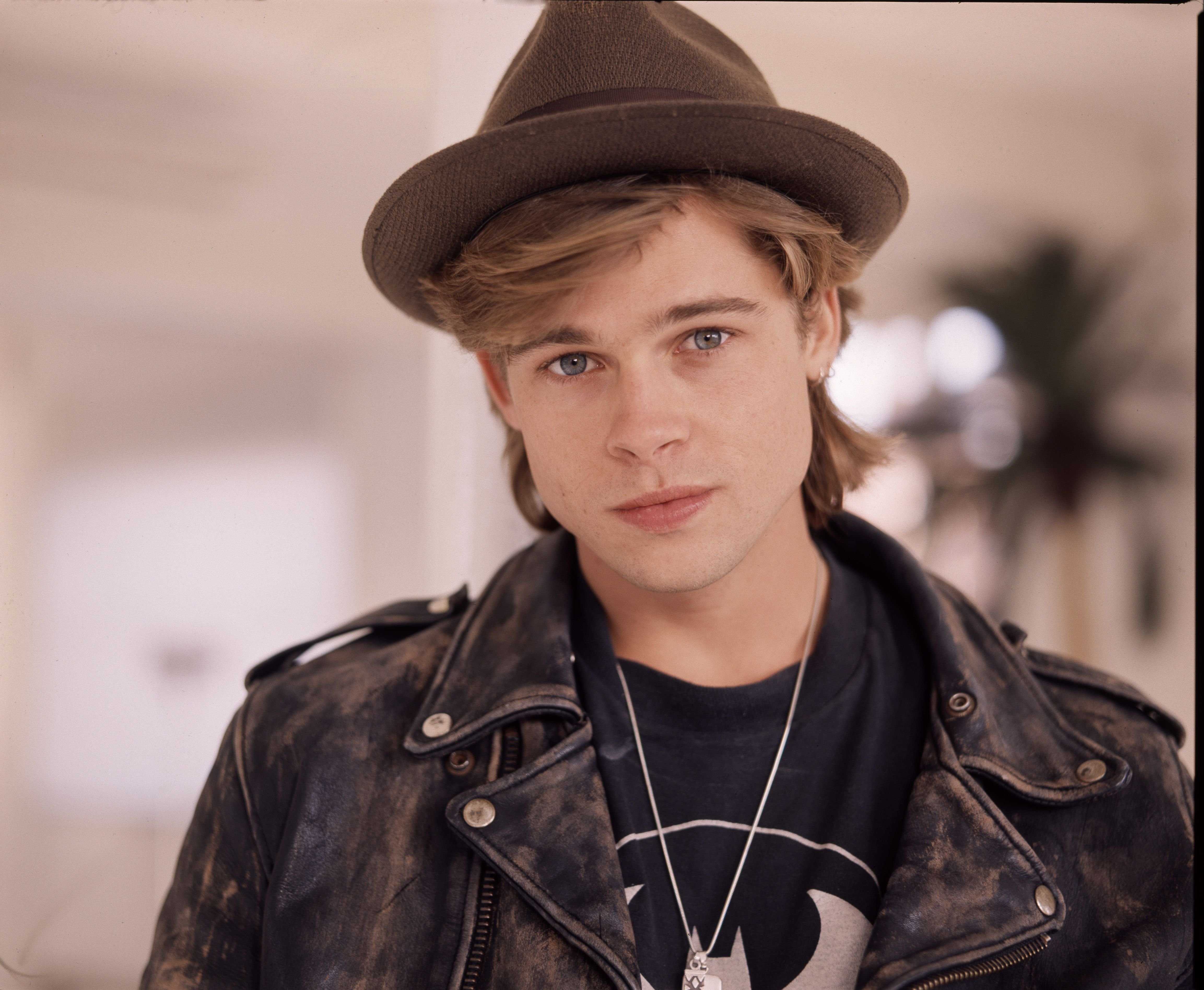 The young Brad Pitt in London in 1988 | Source: Getty Images