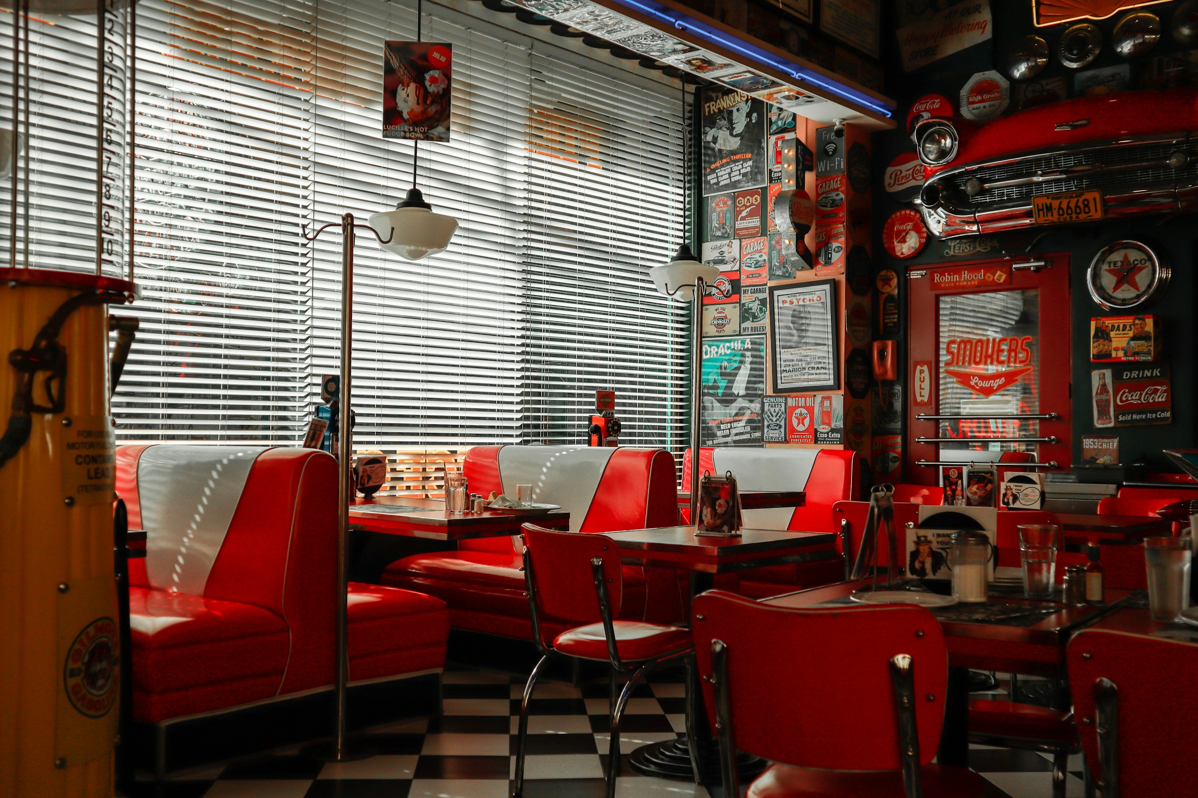 A few booths in a diner | Source: Unsplash