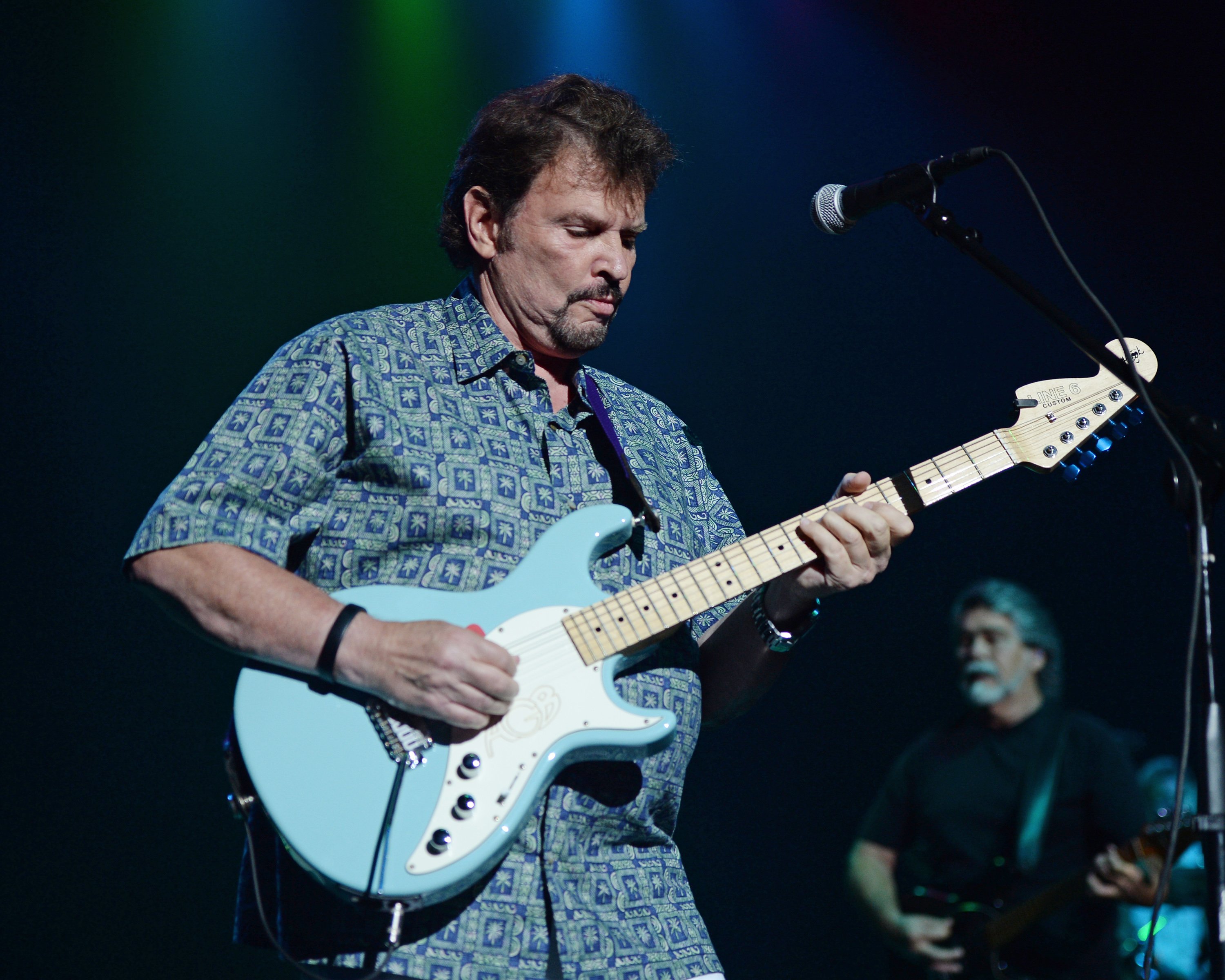 Jeff Cook of Alabama performs at Hard Rock Live! in the Seminole Hard Rock Hotel & Casino on August 10, 2013 in Hollywood, Florida | Source: Getty Images 