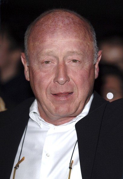 .Tony Scott asistiendo al estreno británico de Dejavu, Odeon Kensington, Londres. 7 de diciembre de 2006. | Fuente: Getty Images .Tony Scott asistiendo al estreno británico de Dejavu, Odeon Kensington, Londres. 7 de diciembre de 2006. | Fuente: Getty Images